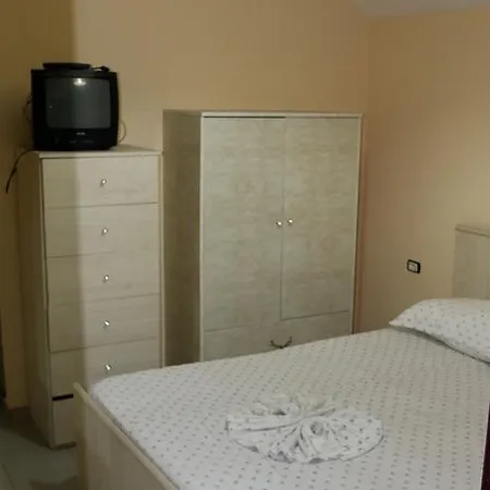 President Hotel Golem (Tirana)