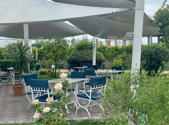 President Hotel Golem (Tirana)