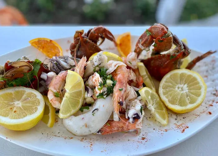 Hotel President Golem (Tirana)