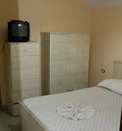 President Hotel Golem (Tirana)